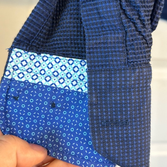 Stone Rose Navy Miami Waffle Slim Fit Sport Button Down Shirt, size Large - Picture 6 of 11